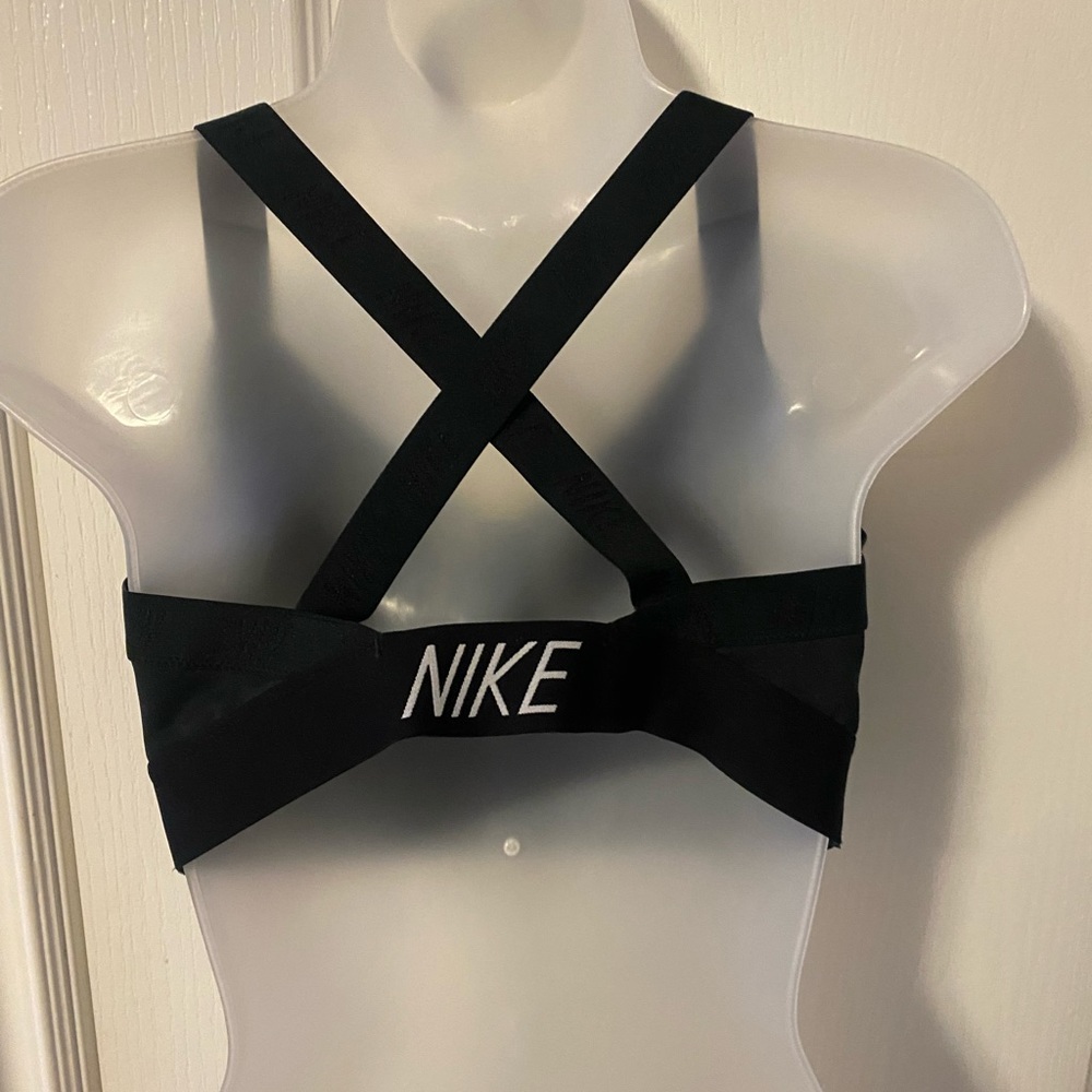 Nike bra. Black. Size xl.